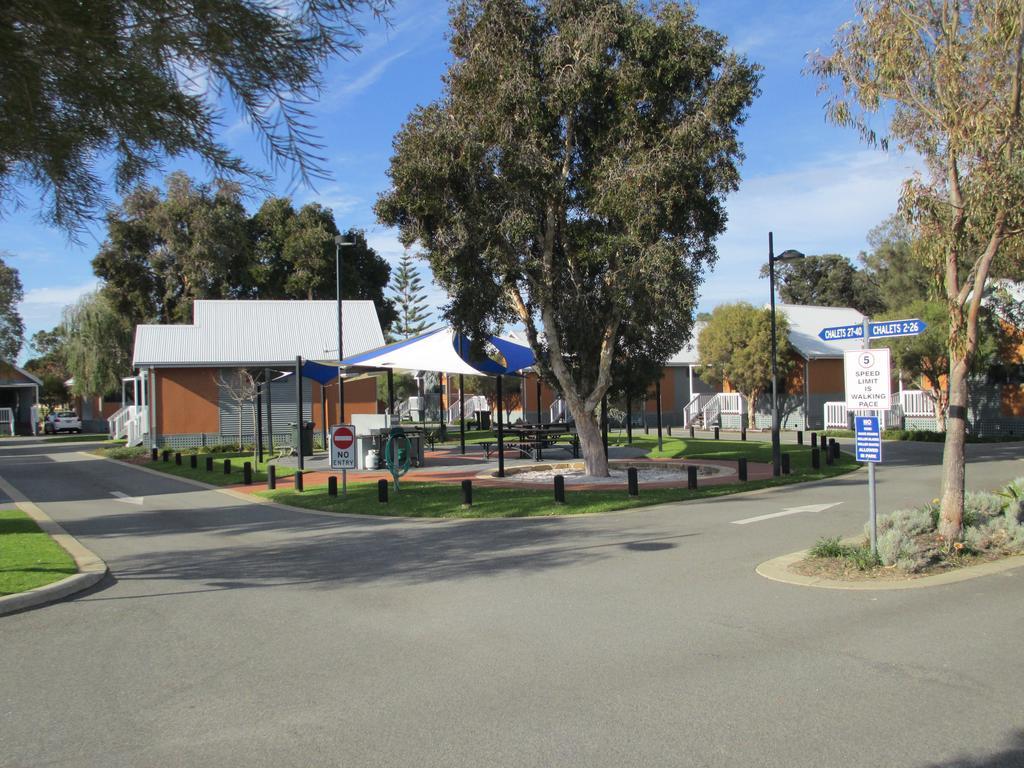 Mandurah Ocean Marina Chalets 외부 사진