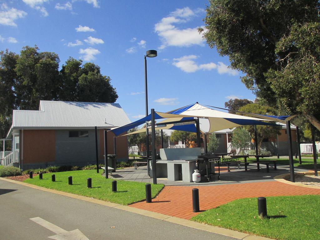 Mandurah Ocean Marina Chalets 외부 사진